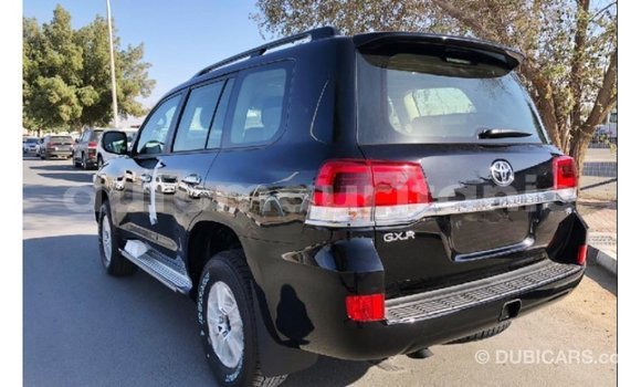 Acheter Import Voiture Toyota Land Cruiser Noir à Import - Dubai, Adrar Acheter Import Voiture Toyota Land Cruiser Noir à Import - Dubai, Adrar