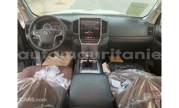 Acheter Import Voiture Toyota Land Cruiser Noir à Import - Dubai, Adrar Acheter Import Voiture Toyota Land Cruiser Noir à Import - Dubai, Adrar