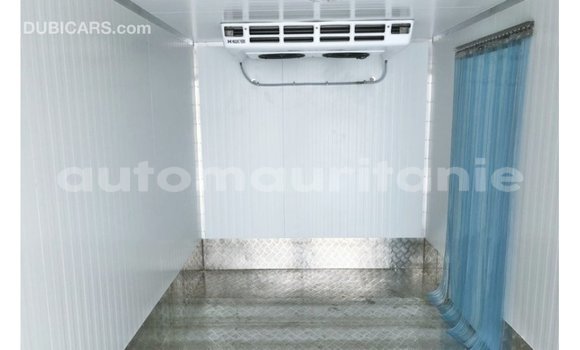 Acheter Import Utilitaire Hino 300 Series Blanc à Import - Dubai, Adrar Acheter Import Utilitaire Hino 300 Series Blanc à Import - Dubai, Adrar