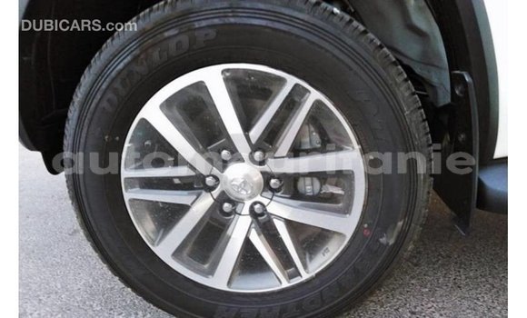 Acheter Import Voiture Toyota Fortuner Blanc à Import - Dubai, Adrar Acheter Import Voiture Toyota Fortuner Blanc à Import - Dubai, Adrar