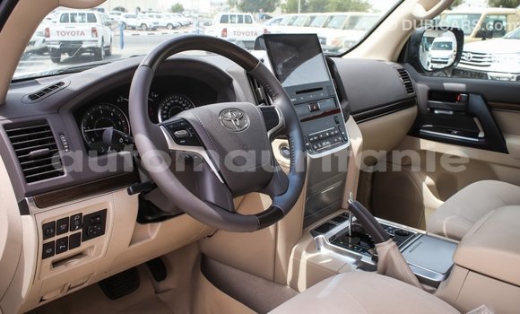 Acheter Import Voiture Toyota Land Cruiser Noir à Import - Dubai, Adrar Acheter Import Voiture Toyota Land Cruiser Noir à Import - Dubai, Adrar