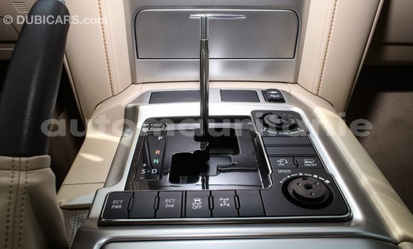 Acheter Import Voiture Toyota Land Cruiser Noir à Import - Dubai, Adrar Acheter Import Voiture Toyota Land Cruiser Noir à Import - Dubai, Adrar