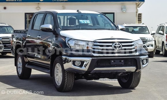 Acheter Import Voiture Toyota Hilux Noir à Import - Dubai, Adrar Acheter Import Voiture Toyota Hilux Noir à Import - Dubai, Adrar
