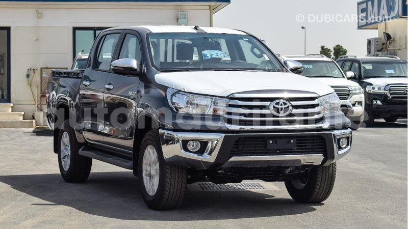 Big with watermark toyota hilux adrar import dubai 2037