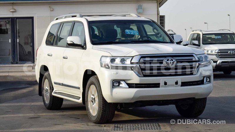 Big with watermark toyota land cruiser adrar import dubai 2038
