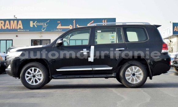 Acheter Import Voiture Toyota Land Cruiser Noir à Import - Dubai, Adrar Acheter Import Voiture Toyota Land Cruiser Noir à Import - Dubai, Adrar