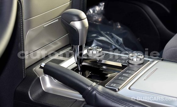 Acheter Import Voiture Toyota Land Cruiser Noir à Import - Dubai, Adrar Acheter Import Voiture Toyota Land Cruiser Noir à Import - Dubai, Adrar