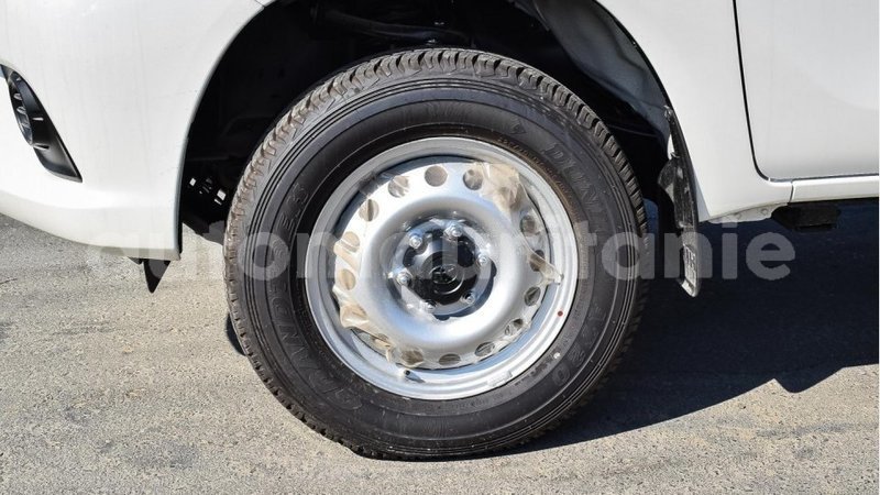 Big with watermark toyota hilux adrar import dubai 2041