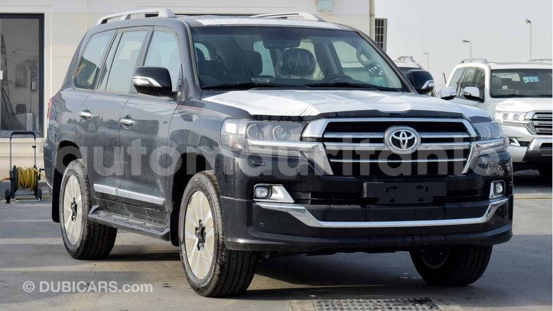 Big with watermark toyota land cruiser adrar import dubai 2043