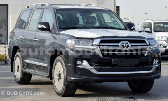 Acheter Import Voiture Toyota Land Cruiser Noir à Import - Dubai, Adrar Acheter Import Voiture Toyota Land Cruiser Noir à Import - Dubai, Adrar