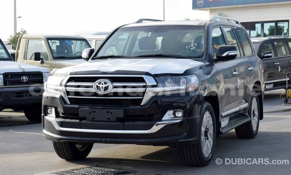 Acheter Import Voiture Toyota Land Cruiser Noir à Import - Dubai, Adrar Acheter Import Voiture Toyota Land Cruiser Noir à Import - Dubai, Adrar