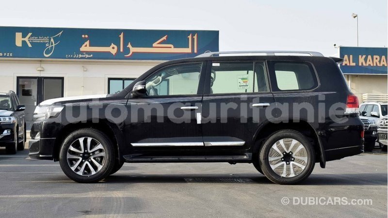 Big with watermark toyota land cruiser adrar import dubai 2043