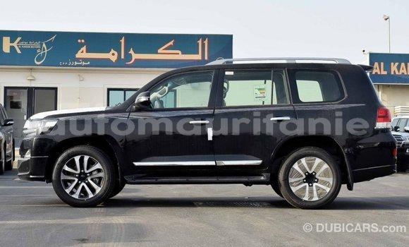 Acheter Import Voiture Toyota Land Cruiser Noir à Import - Dubai, Adrar Acheter Import Voiture Toyota Land Cruiser Noir à Import - Dubai, Adrar