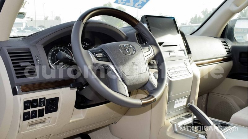 Big with watermark toyota land cruiser adrar import dubai 2044