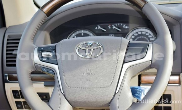 Acheter Import Voiture Toyota Land Cruiser Blanc à Import - Dubai, Adrar Acheter Import Voiture Toyota Land Cruiser Blanc à Import - Dubai, Adrar
