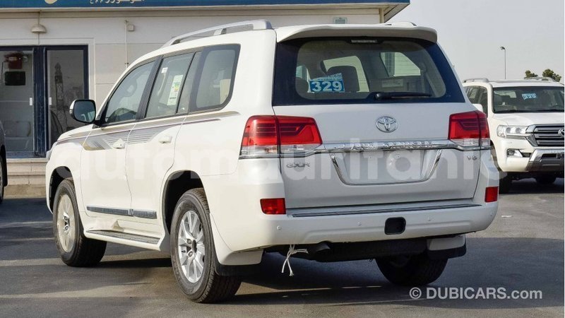 Big with watermark toyota land cruiser adrar import dubai 2044