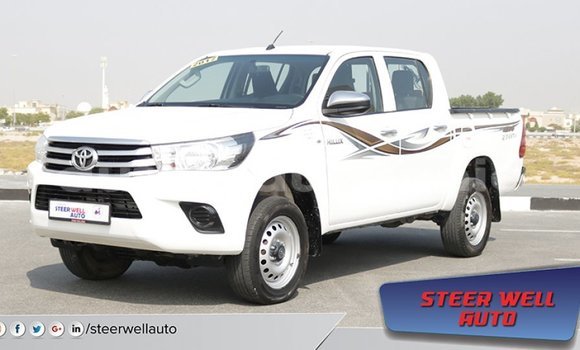 Acheter Import Voiture Toyota Hilux Blanc à Import - Dubai, Adrar Acheter Import Voiture Toyota Hilux Blanc à Import - Dubai, Adrar