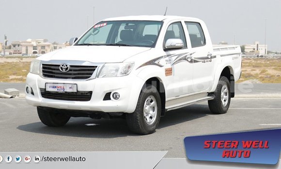 Acheter Import Voiture Toyota Hilux Blanc à Import - Dubai, Adrar Acheter Import Voiture Toyota Hilux Blanc à Import - Dubai, Adrar