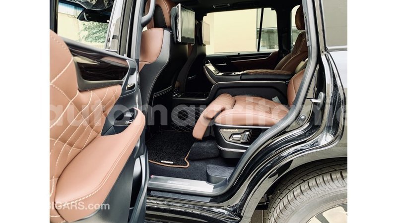 Big with watermark lexus lx adrar import dubai 2061
