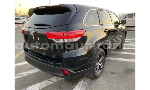 Acheter Import Voiture Toyota Highlander Noir à Import - Dubai, Adrar Acheter Import Voiture Toyota Highlander Noir à Import - Dubai, Adrar