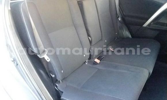 Acheter Occasion Voiture Toyota RAV4 Beige à Kubanni, Hudh-al-Gharbi Acheter Occasion Voiture Toyota RAV4 Beige à Kubanni, Hudh-al-Gharbi