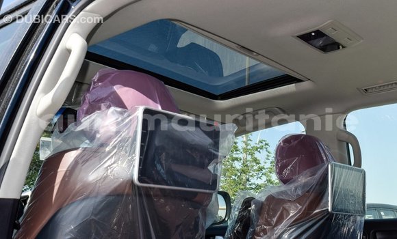 Acheter Import Voiture Toyota Land Cruiser Noir à Import - Dubai, Adrar Acheter Import Voiture Toyota Land Cruiser Noir à Import - Dubai, Adrar