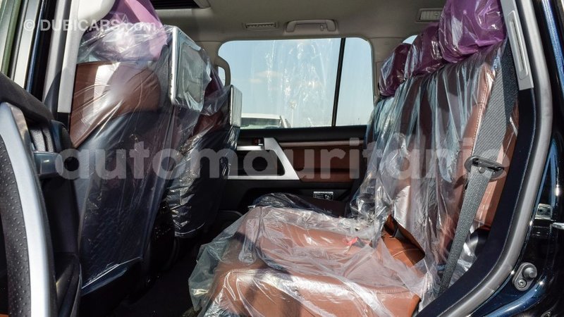 Big with watermark toyota land cruiser adrar import dubai 2084