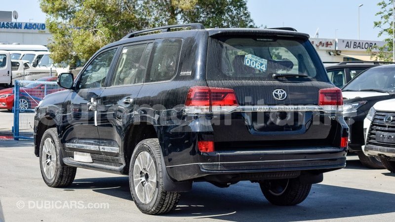 Big with watermark toyota land cruiser adrar import dubai 2084