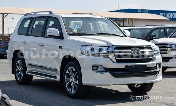 Buy Import Toyota Land Cruiser White Car in Import - Dubai in Adrar Buy Import Toyota Land Cruiser White Car in Import - Dubai in Adrar