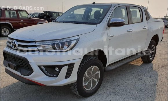 Buy Import Toyota Hilux White Car in Import - Dubai in Adrar Buy Import Toyota Hilux White Car in Import - Dubai in Adrar