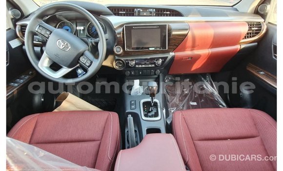 Buy Import Toyota Hilux White Car in Import - Dubai in Adrar Buy Import Toyota Hilux White Car in Import - Dubai in Adrar