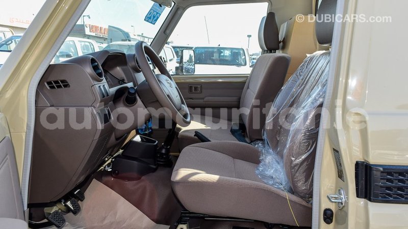 Big with watermark toyota land cruiser adrar import dubai 2095