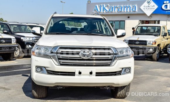 Acheter Import Voiture Toyota Land Cruiser Blanc à Import - Dubai, Adrar Acheter Import Voiture Toyota Land Cruiser Blanc à Import - Dubai, Adrar