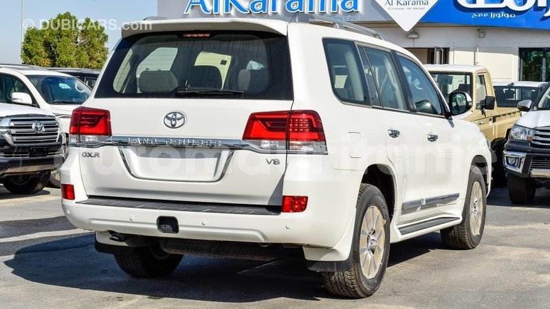 Big with watermark toyota land cruiser adrar import dubai 2096