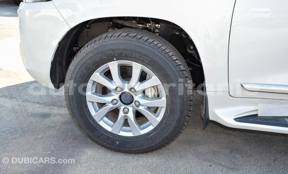 Acheter Import Voiture Toyota Land Cruiser Blanc à Import - Dubai, Adrar Acheter Import Voiture Toyota Land Cruiser Blanc à Import - Dubai, Adrar