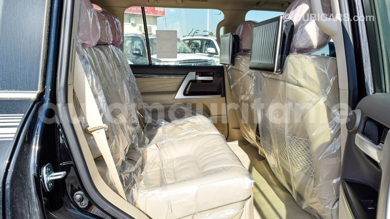 Big with watermark toyota land cruiser adrar import dubai 2097