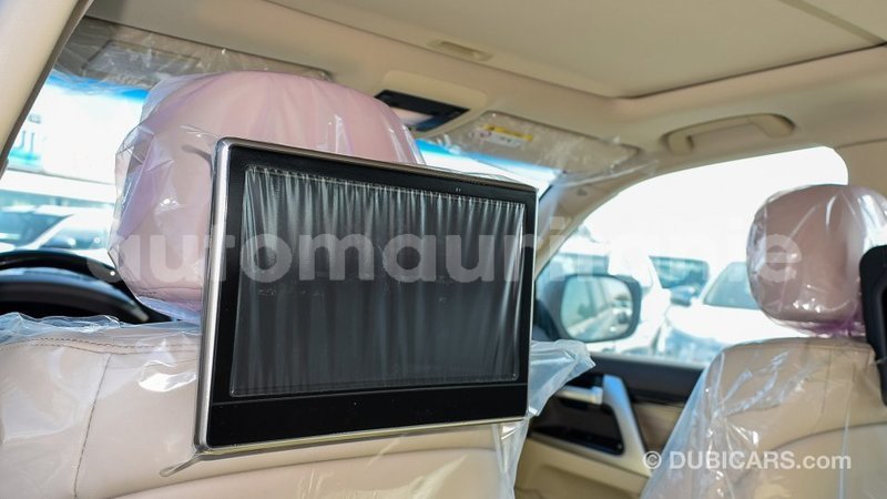 Big with watermark toyota land cruiser adrar import dubai 2097