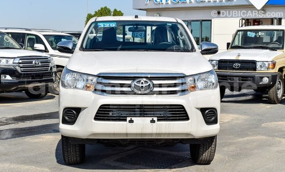 Acheter Import Voiture Toyota Hilux Blanc à Import - Dubai, Adrar Acheter Import Voiture Toyota Hilux Blanc à Import - Dubai, Adrar