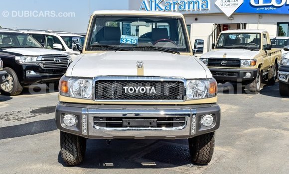 Acheter Import Voiture Toyota Land Cruiser Beige à Import - Dubai, Adrar Acheter Import Voiture Toyota Land Cruiser Beige à Import - Dubai, Adrar