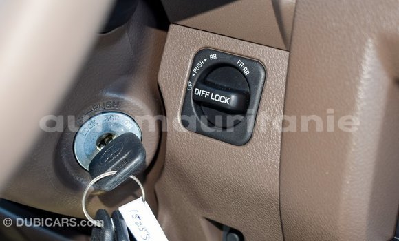 Acheter Import Voiture Toyota Land Cruiser Beige à Import - Dubai, Adrar Acheter Import Voiture Toyota Land Cruiser Beige à Import - Dubai, Adrar