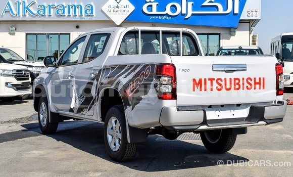 Acheter Import Voiture Mitsubishi L200 Blanc à Import - Dubai, Adrar Acheter Import Voiture Mitsubishi L200 Blanc à Import - Dubai, Adrar