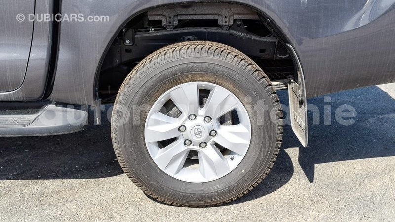 Big with watermark toyota hilux adrar import dubai 2102