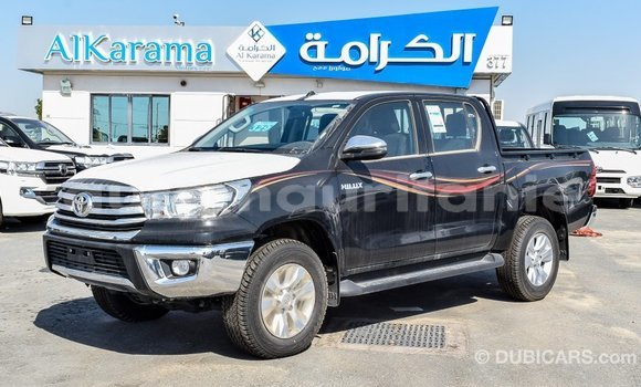 Acheter Import Voiture Toyota Hilux Noir à Import - Dubai, Adrar Acheter Import Voiture Toyota Hilux Noir à Import - Dubai, Adrar