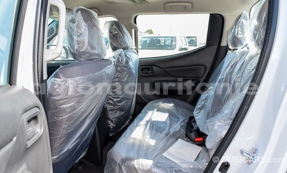Acheter Import Voiture Mitsubishi L200 Blanc à Import - Dubai, Adrar Acheter Import Voiture Mitsubishi L200 Blanc à Import - Dubai, Adrar