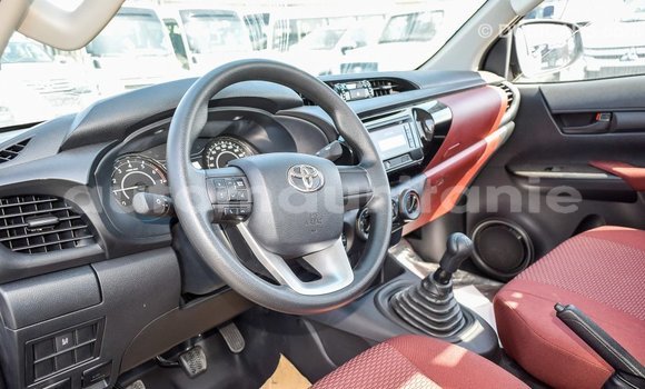 Acheter Import Voiture Toyota Hilux Autre à Import - Dubai, Adrar Acheter Import Voiture Toyota Hilux Autre à Import - Dubai, Adrar
