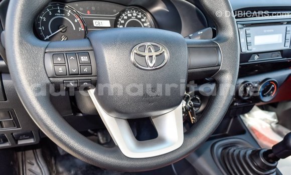 Acheter Import Voiture Toyota Hilux Blanc à Import - Dubai, Adrar Acheter Import Voiture Toyota Hilux Blanc à Import - Dubai, Adrar