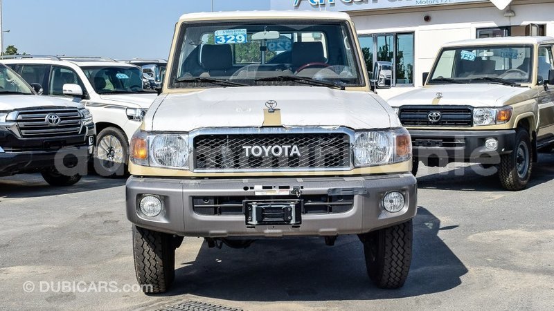 Big with watermark toyota land cruiser adrar import dubai 2110