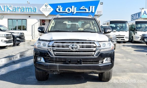 Acheter Import Voiture Toyota Land Cruiser Noir à Import - Dubai, Adrar Acheter Import Voiture Toyota Land Cruiser Noir à Import - Dubai, Adrar