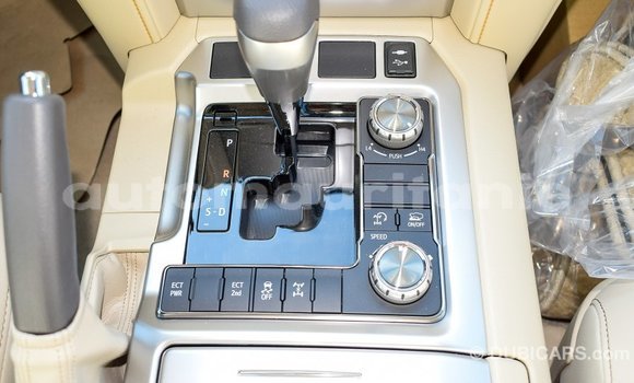Acheter Import Voiture Toyota Land Cruiser Noir à Import - Dubai, Adrar Acheter Import Voiture Toyota Land Cruiser Noir à Import - Dubai, Adrar