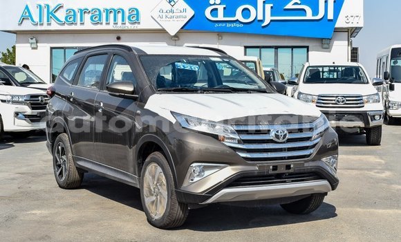 Acheter Import Voiture Toyota Rush Marron à Import - Dubai, Adrar Acheter Import Voiture Toyota Rush Marron à Import - Dubai, Adrar